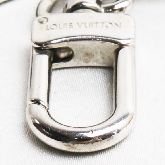 LOUIS VUITTON Inlay Logo Keychain Keyring Silver/Navy M68666 - Picture 5 of 7